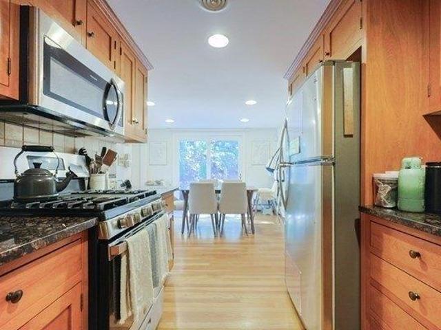 Condo for sale in Wellesley, Massachusetts
