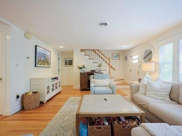 Condo for sale in Wellesley, Massachusetts