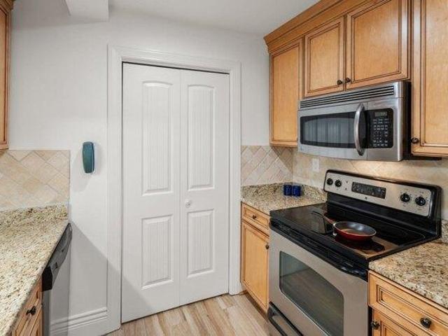 Condo for sale in Wellesley, Massachusetts
