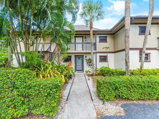 Condo for sale in Wellington