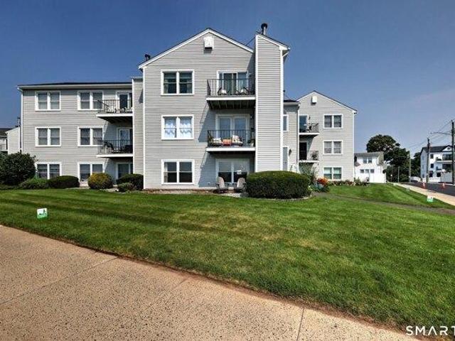 Condo for sale in Savin Rock, West Haven