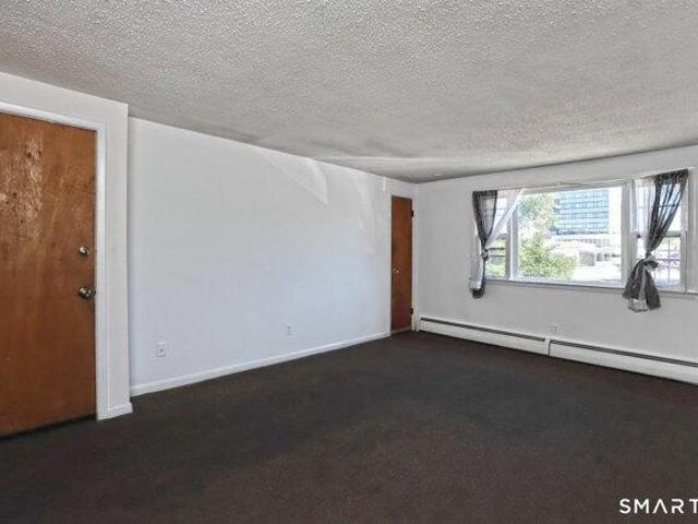 Condo for sale in West Haven, South Central Connecticut Planning Region