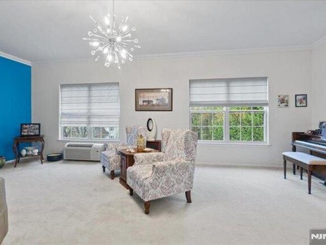 Condo for sale in Passaic, New Jersey