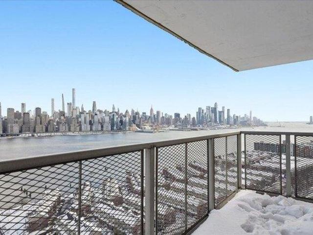 Condo for sale in Hudson, New Jersey