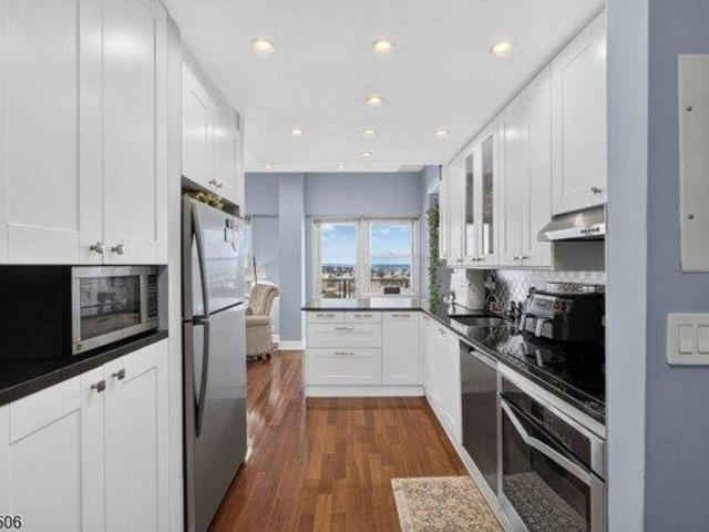 Condo for sale in Hudson, New Jersey
