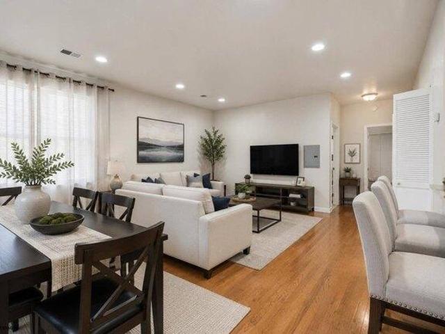 Condo for sale in Hudson, New Jersey