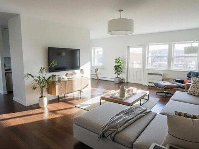 Condo for sale in Hudson, New Jersey