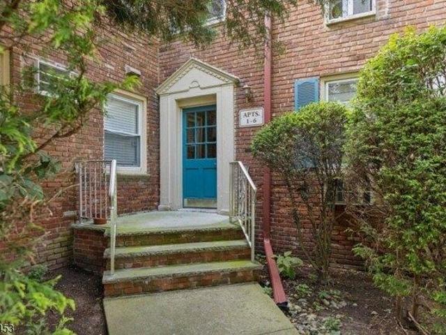 Condo for sale in West Orange, Essex County