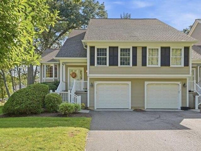 Condo for sale in Cayenne, West Springfield