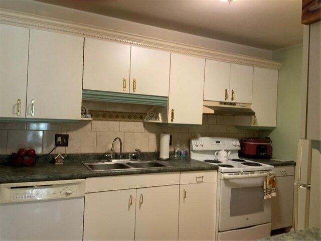 Condo for sale in Crompton, West Warwick