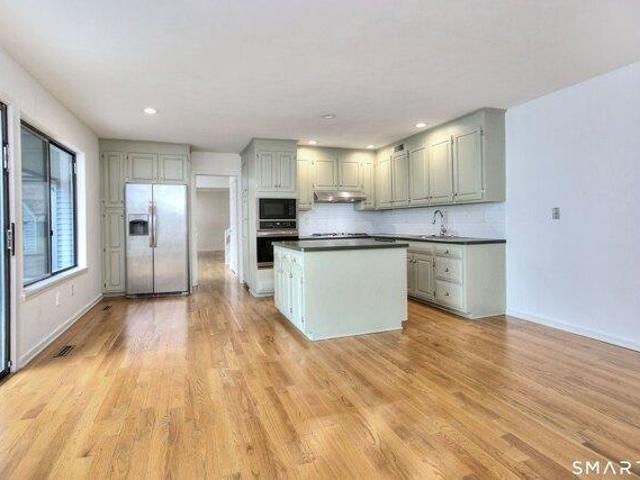 Condo for sale in Westport, Western Connecticut Planning Region