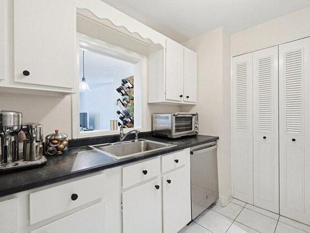 Condo for sale in Weymouth, Massachusetts