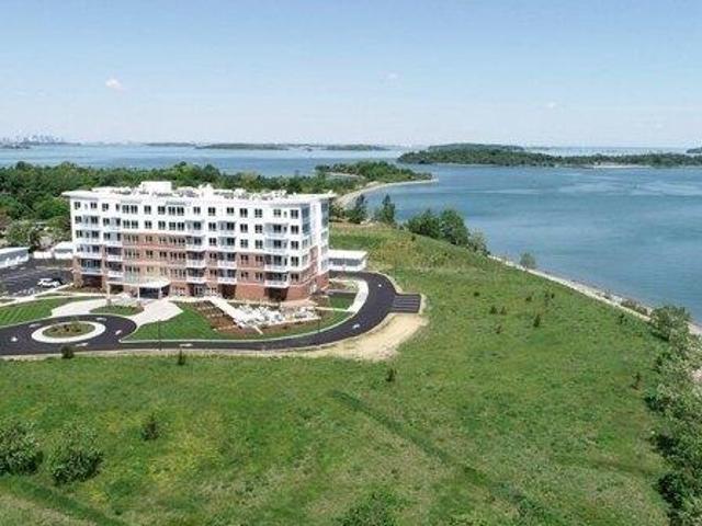 Condo for sale in Weymouth, Norfolk County
