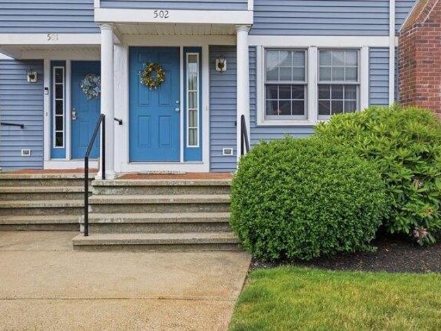 Condo for sale in Whitman, Massachusetts