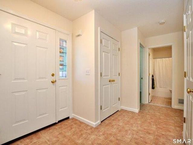 Condo for sale in Windsor, Connecticut