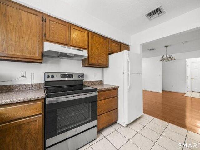 Condo for sale in Windsor Locks, Connecticut
