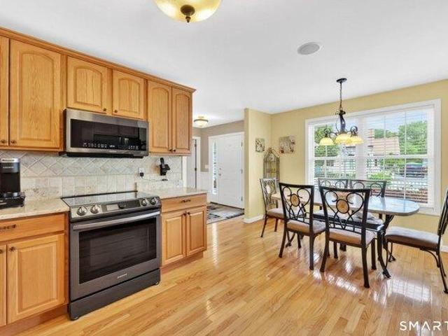 Condo for sale in Windsor Locks, Connecticut