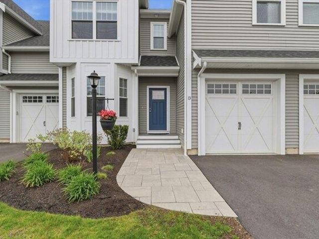 Condo for sale in Woburn, Massachusetts