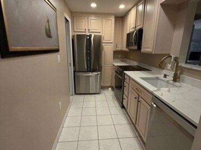 Condo for sale in Woburn, Massachusetts