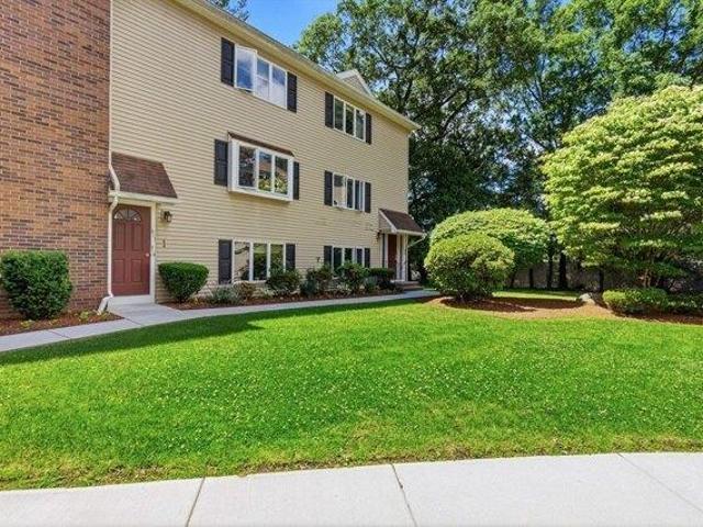 Condo for sale in Woburn, Massachusetts