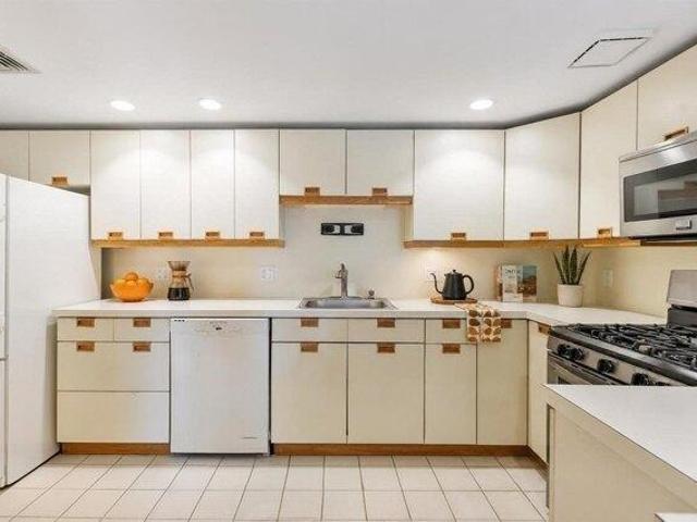 Condo for sale in Woburn, Massachusetts