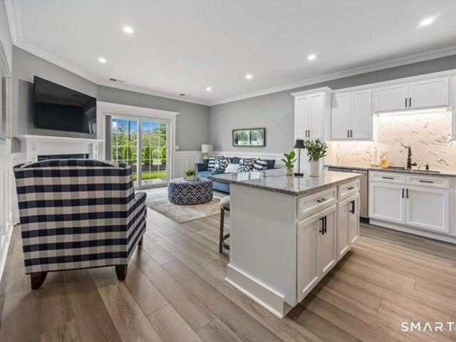 Condo for sale in Wolcott, Connecticut