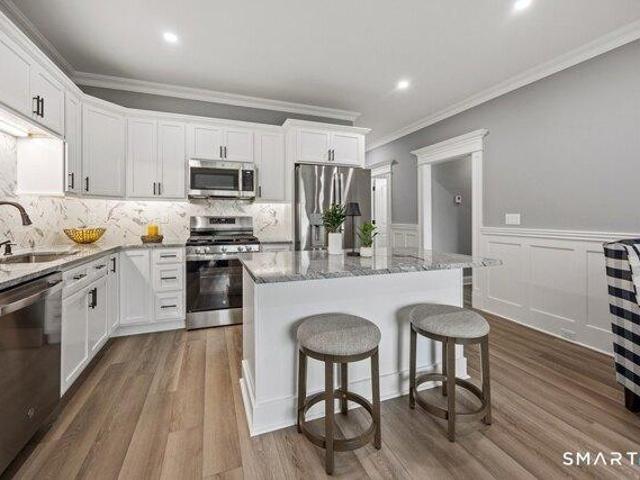Condo for sale in Wolcott, Connecticut