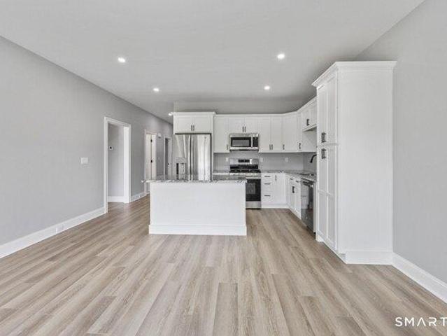 Condo for sale in Wolcott, Connecticut