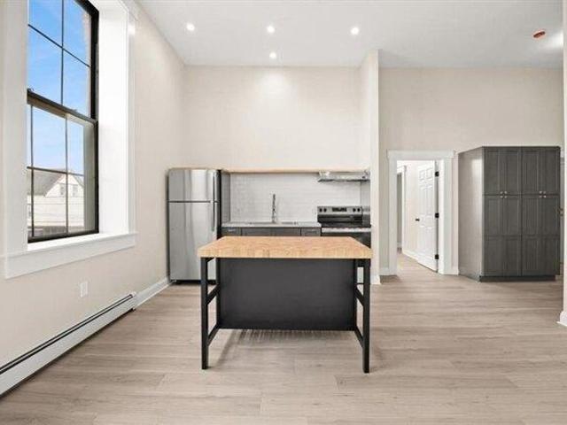 Condo for sale in Woonsocket, Rhode Island