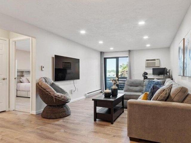 Condo for sale in Worcester, Massachusetts