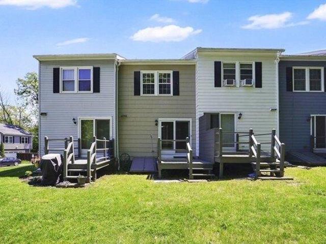 Condo for sale in Worcester, Massachusetts