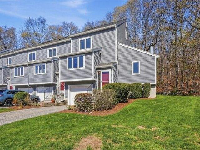 Condo for sale in Worcester, Massachusetts
