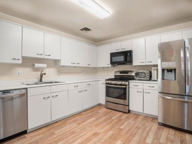 Condo for sale in Worcester, Massachusetts