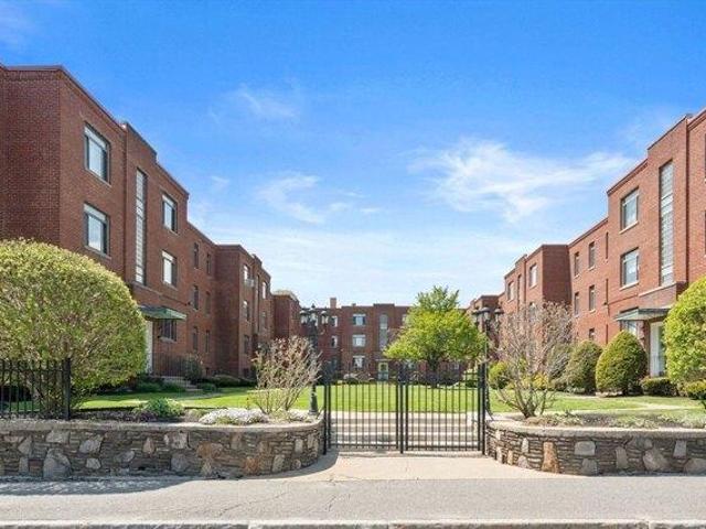 Condo for sale in Worcester, Massachusetts