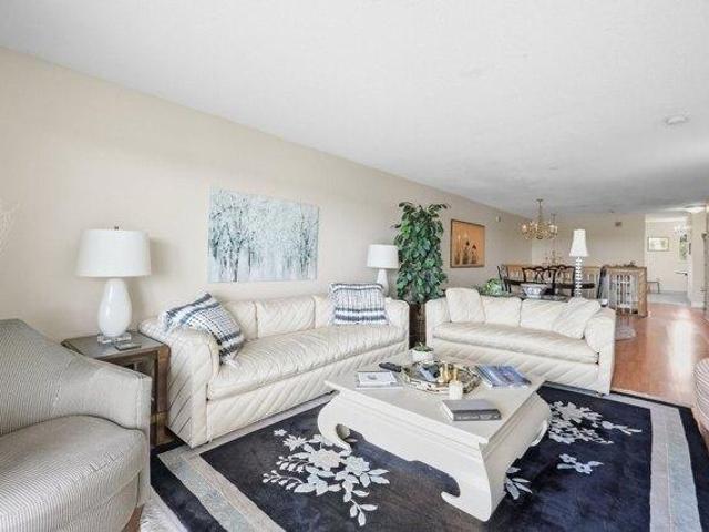 Condo for sale in Lakeview, Worcester