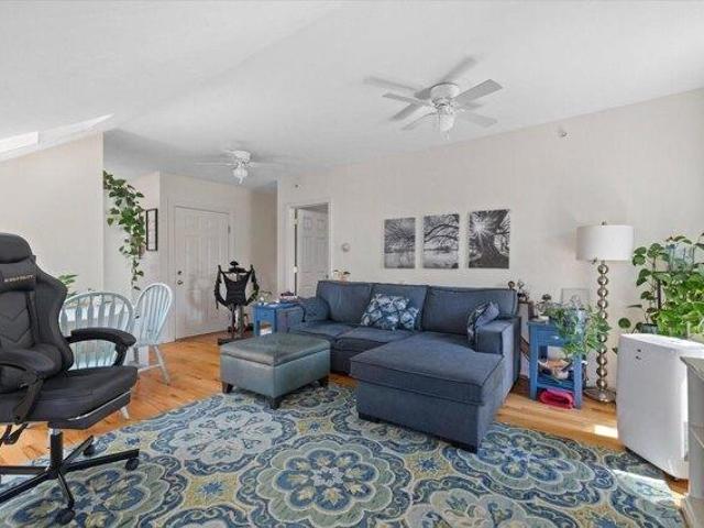 Condo for sale in Crown Hill, Worcester