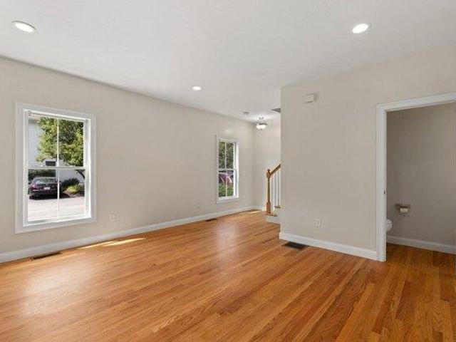 Condo for sale in Mill Corner, Acton