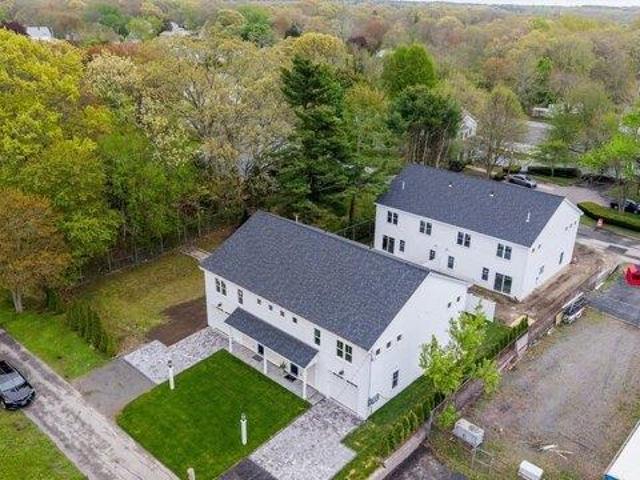 Condo for sale in Acushnet, Bristol County