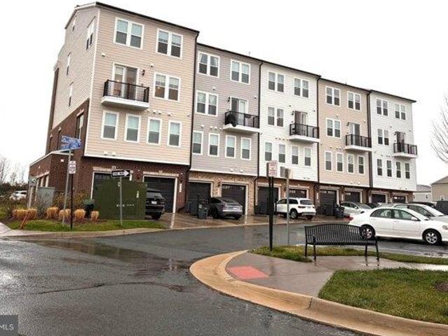 Condo for sale in Virginia