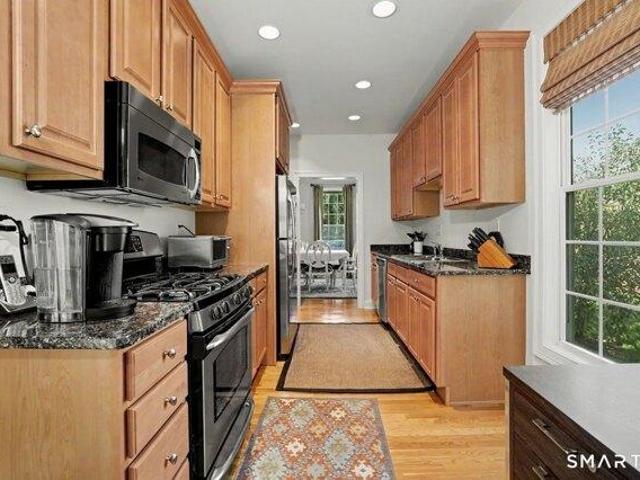 Condo for sale in Avon, Connecticut