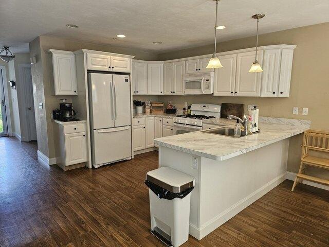 Condo for sale in Ayer, Middlesex County