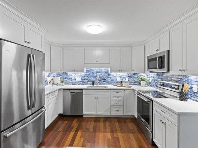 Condo for sale in Bedford, Massachusetts