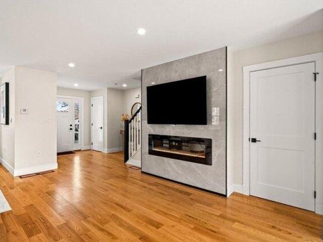 Condo for sale in Bedford, Massachusetts