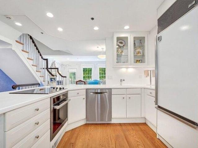 Condo for sale in Bedford Springs, Bedford