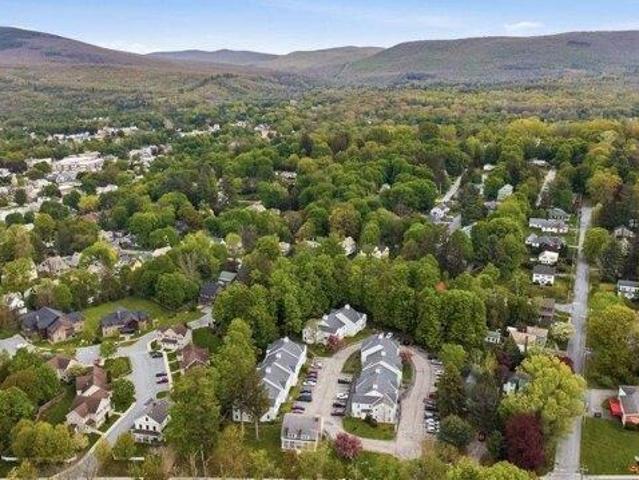 Condo for sale in Bennington, Bennington County