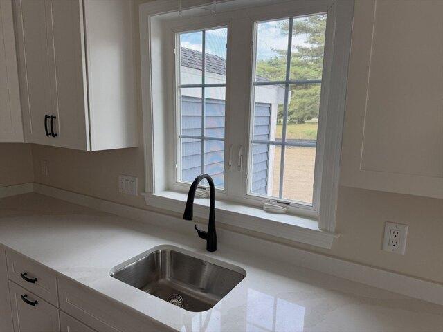 Condo for sale in Bristol, Massachusetts