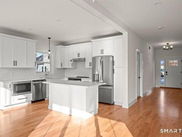 Condo for sale in Palestine, Newtown