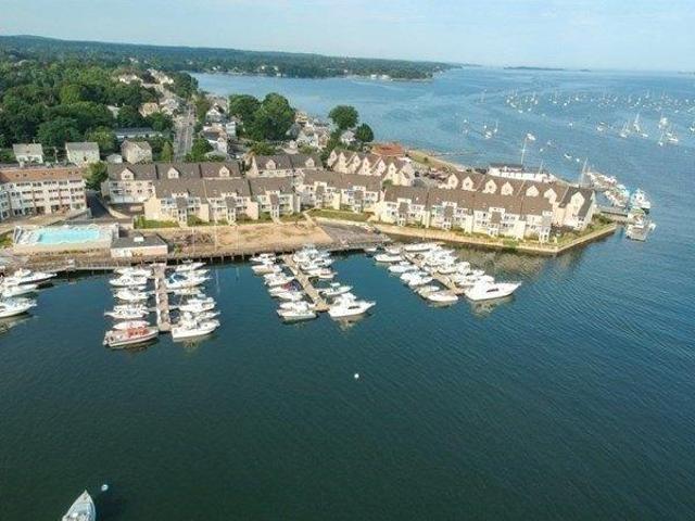 Condo for sale in Beverly, Massachusetts
