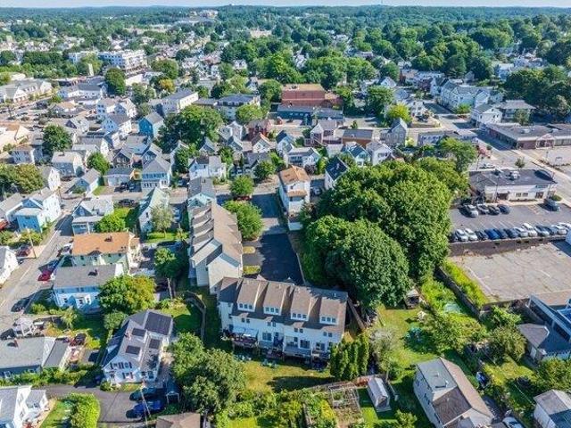 Condo for sale in Beverly, Massachusetts