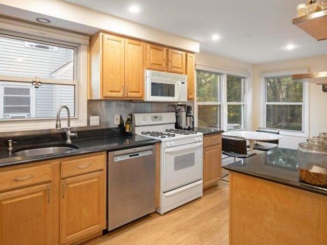 Condo for sale in Germantown, Boston